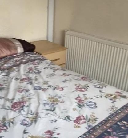 132 Daire Bushbury Dış mekan fotoğraf