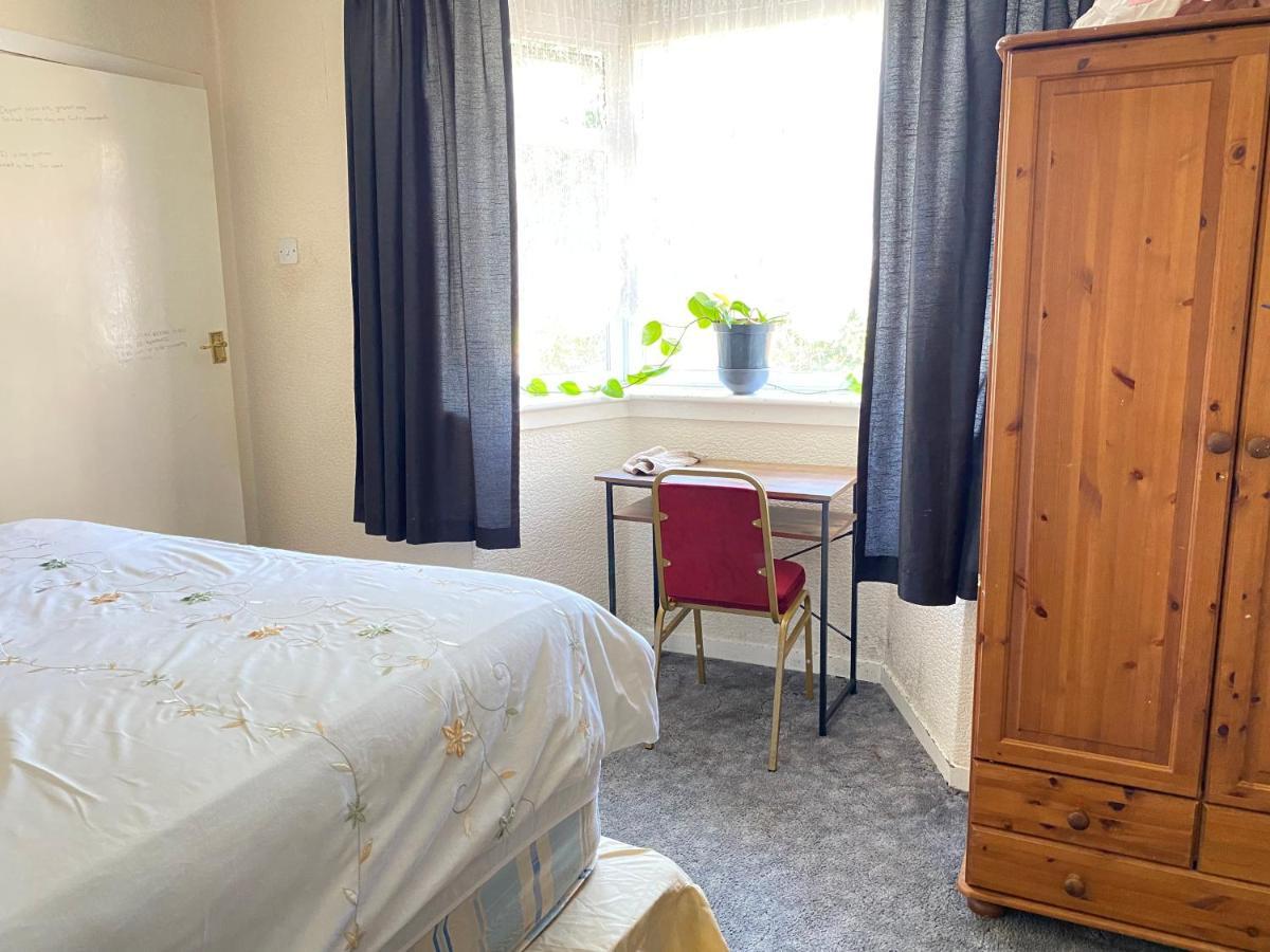 132 Daire Bushbury Dış mekan fotoğraf